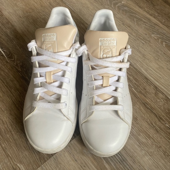 Adidas Stan smith women’s shoes - Picture 2 of 3